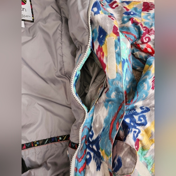 Burton snowboarding jacket - Picture 5 of 5